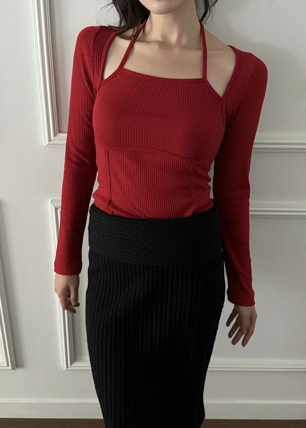 (Premium) Tied-Neck Slim Tee