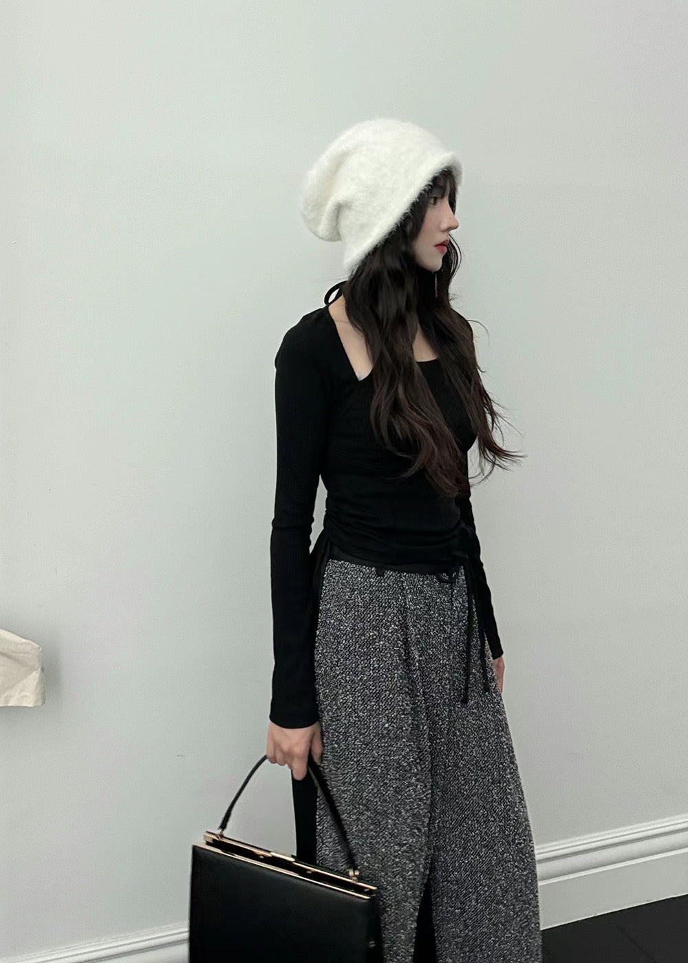 (Premium) Tied-Neck Slim Tee