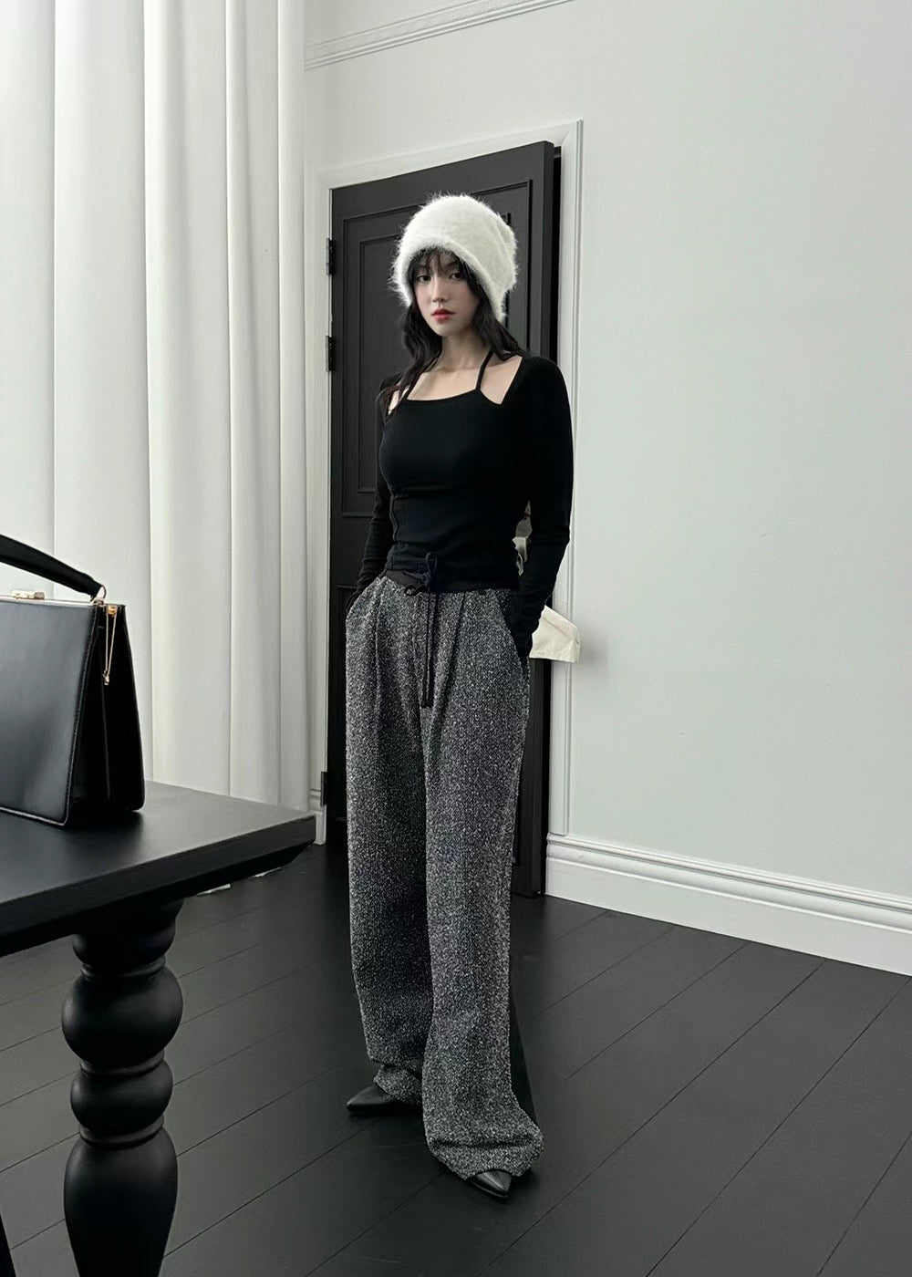 (Premium) Tied-Neck Slim Tee