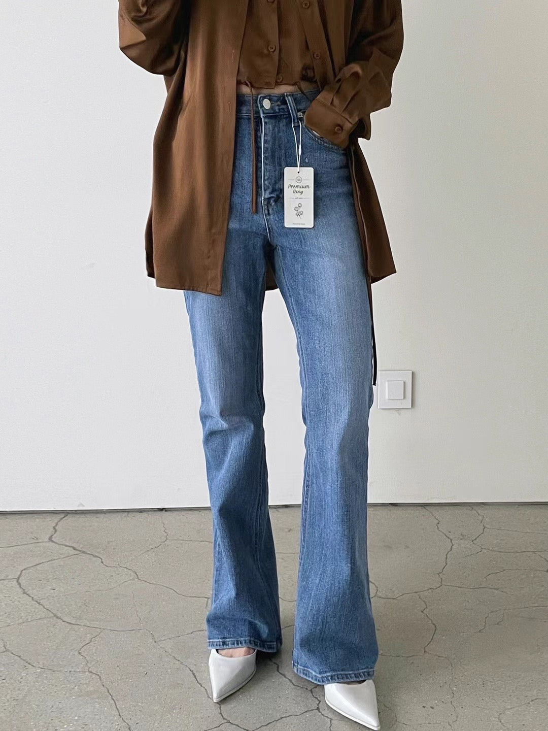(Premium) Bell-Cut Slim Jeans
