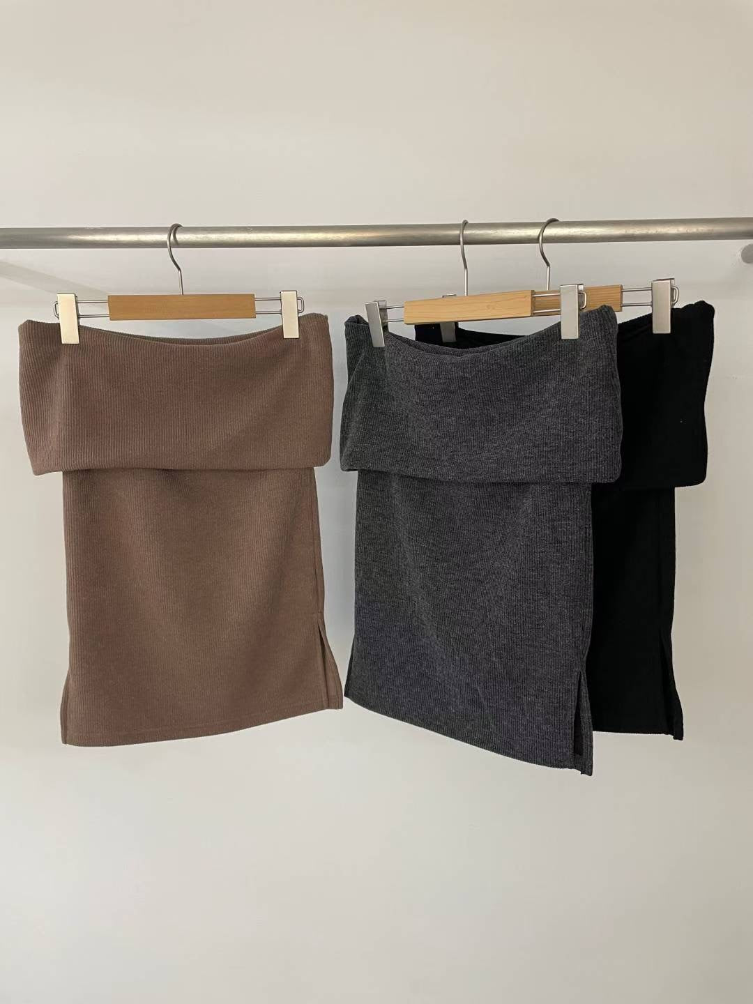 (Premium) Off-Shoulder Fit-Cut Top