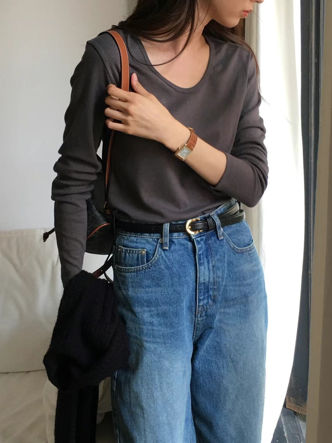 (Premium) U-Neck Tee